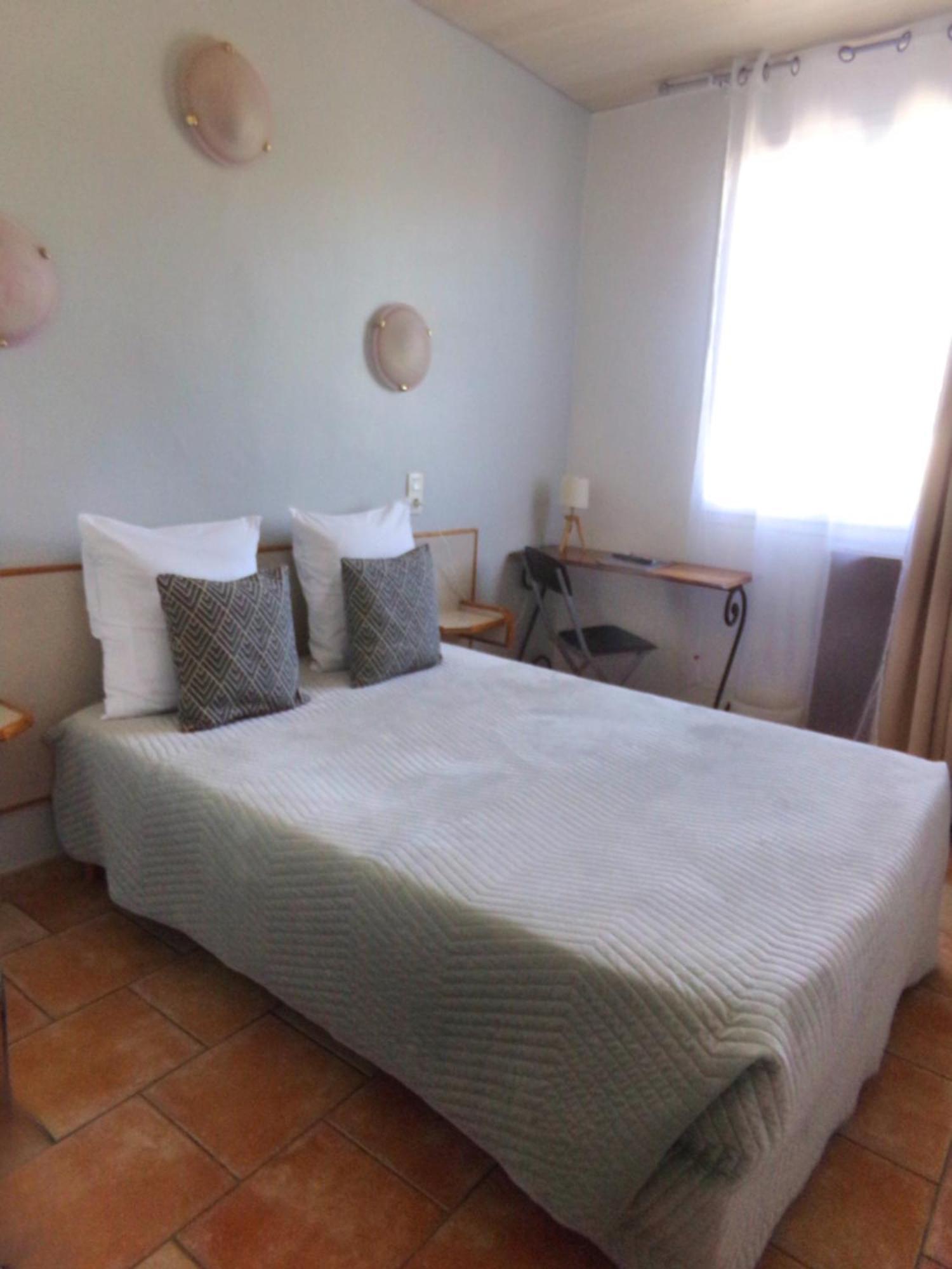 Hotel Du Lac Chateau-Arnoux-Saint-Auban Ngoại thất bức ảnh