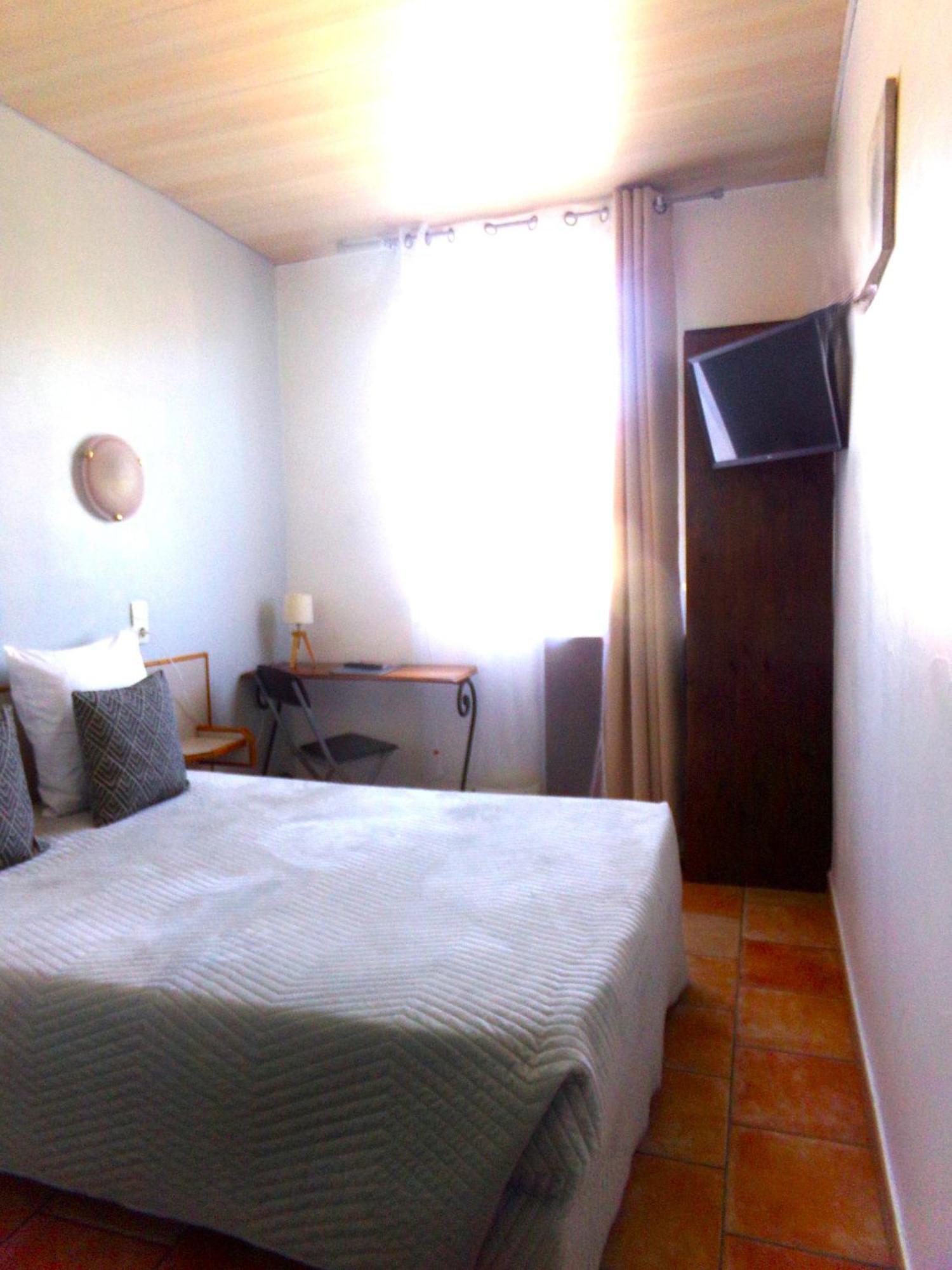 Hotel Du Lac Chateau-Arnoux-Saint-Auban Ngoại thất bức ảnh